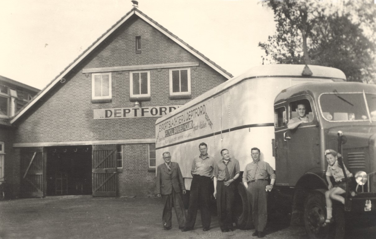 Varkensslachterij Deptford was in 1885 het eerste bedrijf op Harselaar.