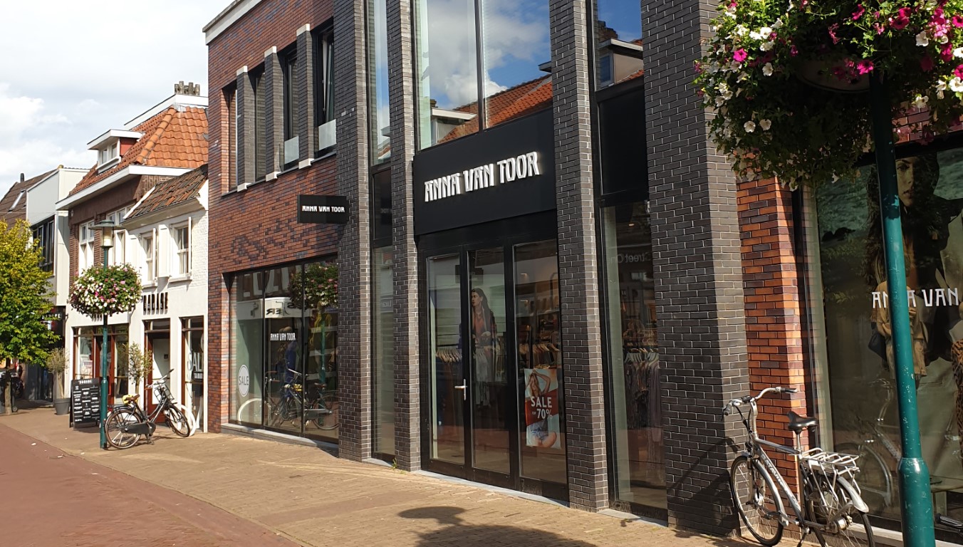 Meer gaten in Barneveldse winkelstraten